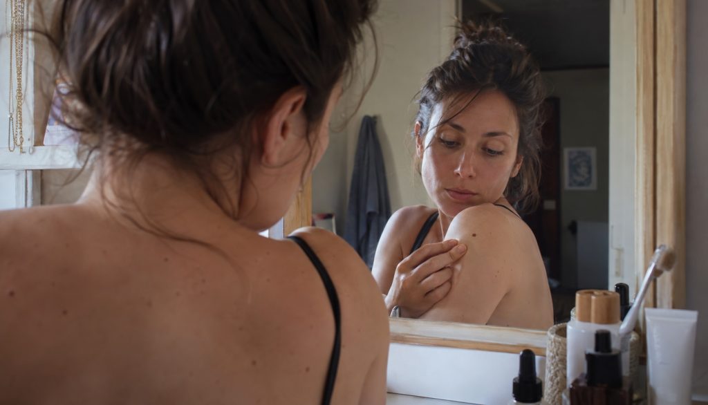 Quels sont les signes qui doivent vous pousser à consulter un dermatologue ?